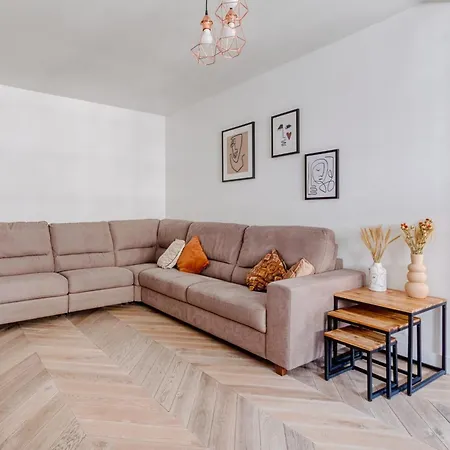 45 M Near Beaugrenelle *